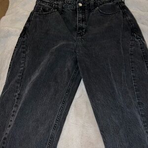 High rise barrel Jean for women 
Black grey distressed color 
W:29 
L: 23
NWOT